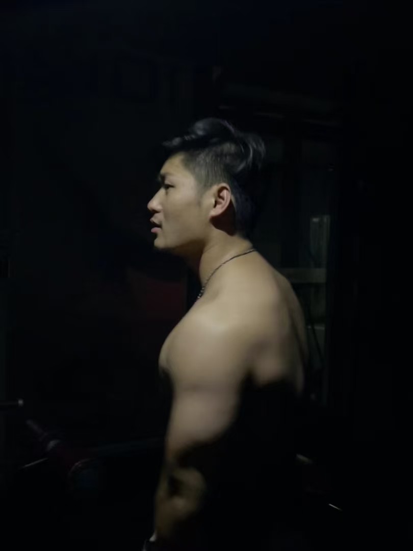 杨教练头像